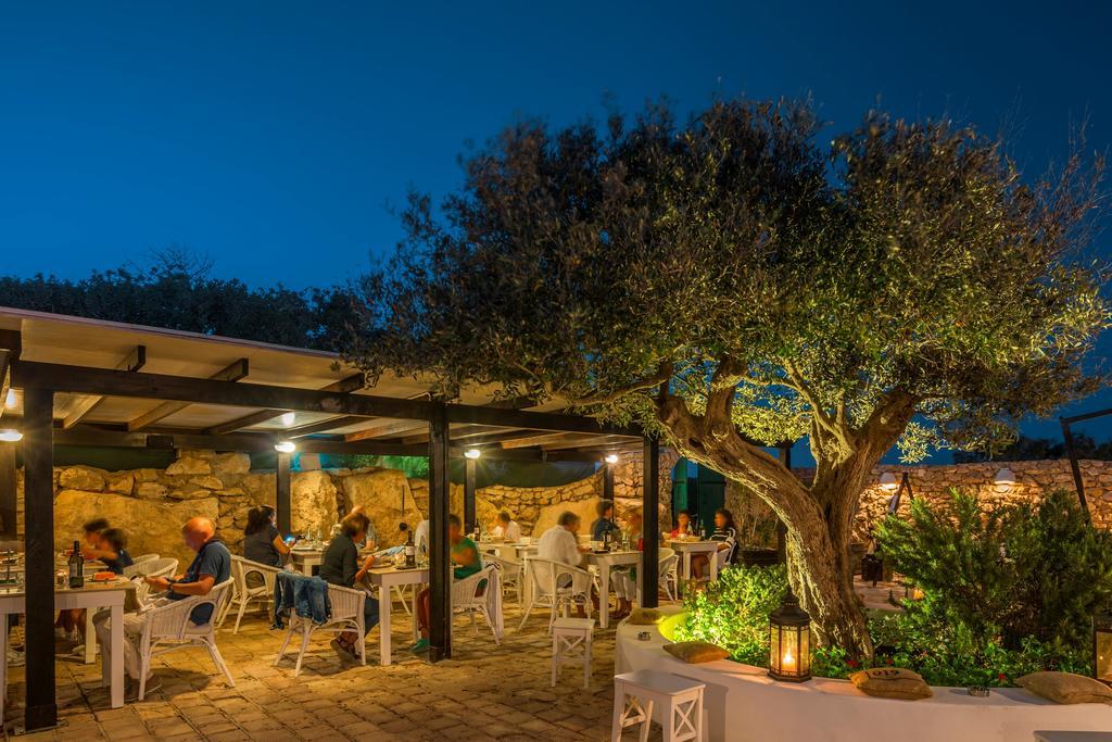 Hotel I Dammusi Di Borgo Cala Creta LMP Exterior foto