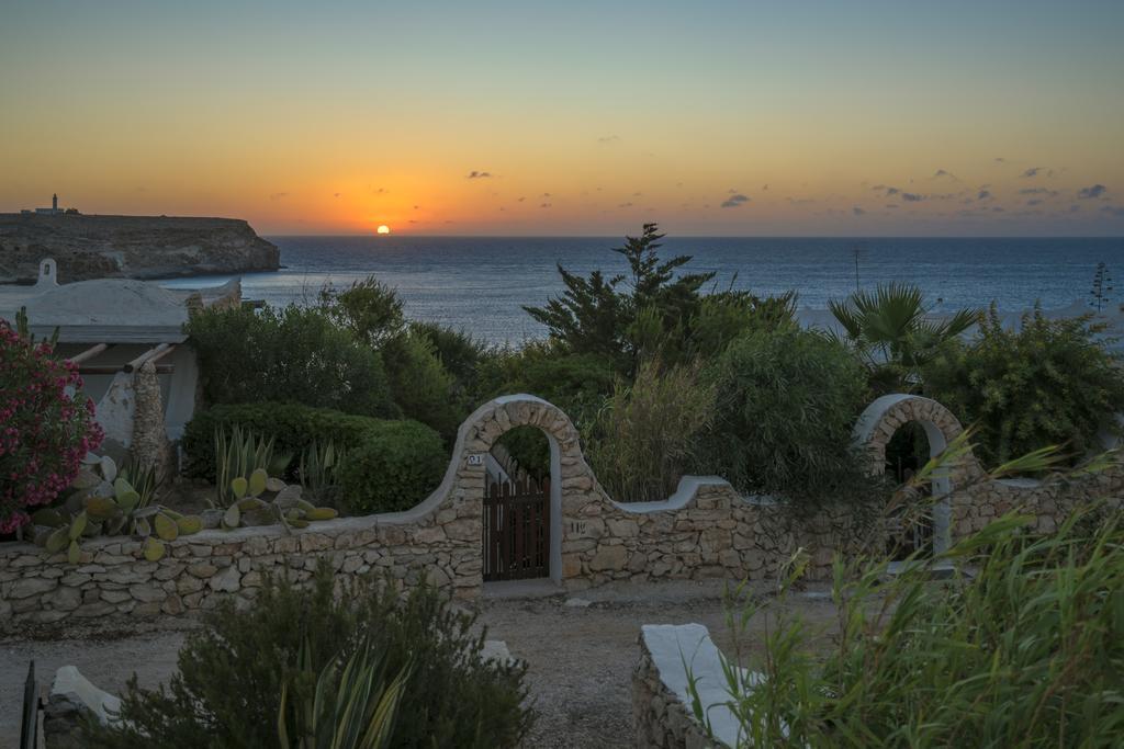 Hotel I Dammusi Di Borgo Cala Creta LMP Exterior foto