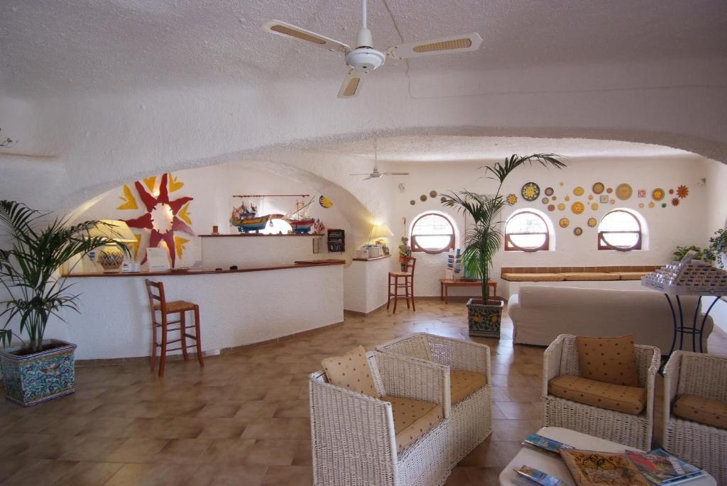 Hotel I Dammusi Di Borgo Cala Creta LMP Exterior foto